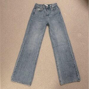 Aritzia. 90s wide-leg jean. High-waist with relaxed fit. Size 24